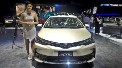 Toyota Corolla Altis special edition at GIIAS 2017 front view