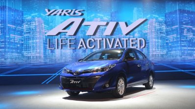 Toyota Yaris ATIV front three quarters left side