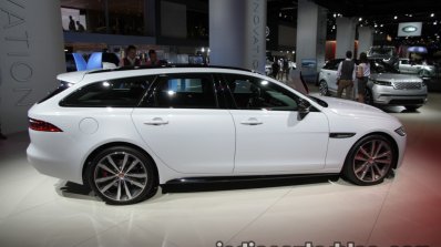 2017 Jaguar XF Sportbrake at the right side IAA 2017