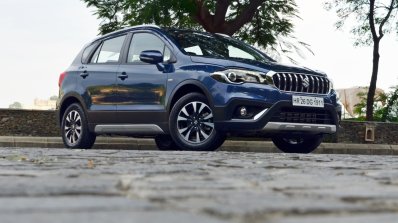 2017 Maruti S-Cross facelift front three quarters low