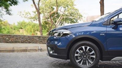 2017 Maruti S-Cross facelift nose side view