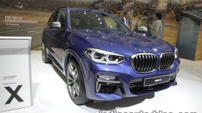 2018 BMW X3 front three quarters left at IAA 2017
