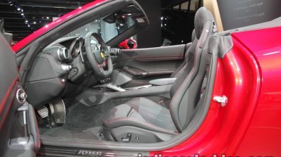 2018 Ferrari Portofino front seats