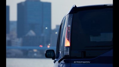 2018 Honda Step WGN Spada (facelift) tail lamp