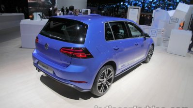 2018 VW Golf GTE rear three quarter at the IAA 2017