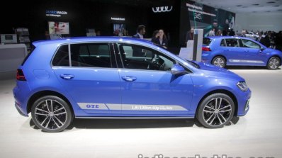 2018 VW Golf GTE side at the IAA 2017