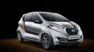 Datsun redi-GO Gold front right quarter