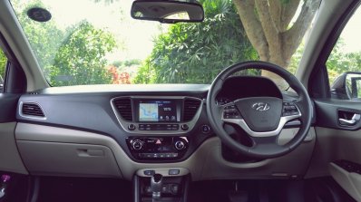 Hyundai Verna 2017 test drive review dashboard