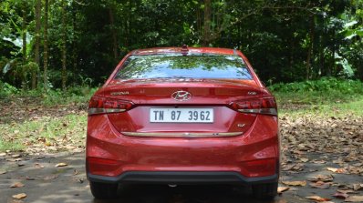 Hyundai Verna 2017 test drive review rear view
