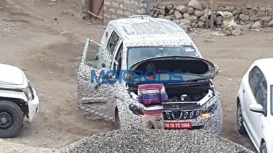 Mahindra U321 engine bay spy shot