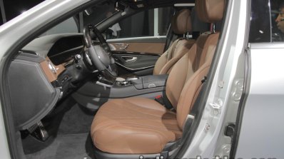 Mercedes-Benz S 560 e front seats at IAA 2017