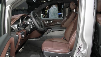 Mercedes V-Class Exclusive Edition front seats at the IAA 2017