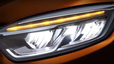 Renault Captur LED headlamps