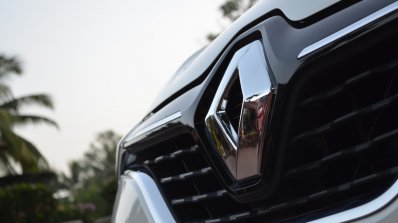 Renault Captur grille