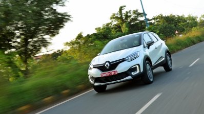 Renault Captur test drive review action shot front three quarters