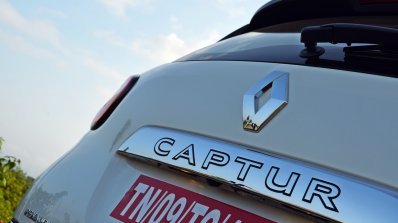 Renault Captur test drive review badge