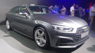 2017 Audi S5 Sportback front three quarters right side