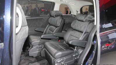 2018 Honda Odyssey (facelift) rear seat at the Tokyo Motor Show