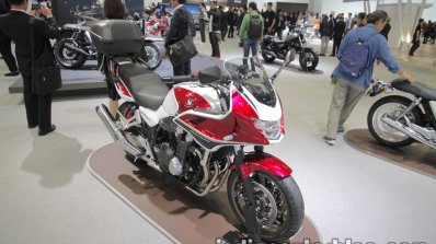 Honda CB1300 Super Boldor front three quarters at 2017 Tokyo Motor Show