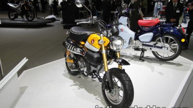 Honda Monkey 125 Concept front right quarter at 2017 Tokyo Motor Show