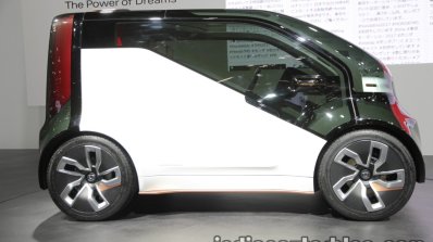 Honda NeuV concept profile at 2017 Tokyo Motor Show