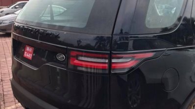 Indian-spec 2017 Land Rover Discovery exterior rear fascia