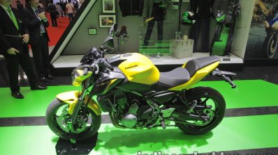 Kawasaki Z650 tank seat at 2017 Tokyo Motor Show