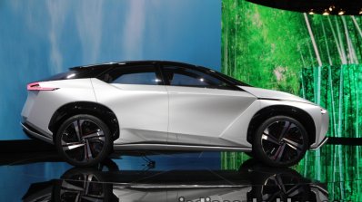 Nissan IMx at the 2017 Tokyo Motor Show right side view