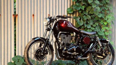 Royal Enfield Thunderbird 350 Arjuna by JEDI Customs front left quarter