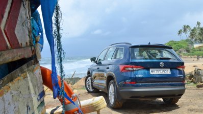 Skoda Kodiaq test drive review rear three quarters