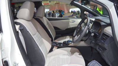 2018 Nissan Leaf front seats at the 2017 Dubai Motor Show