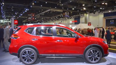 2018 Nissan X-Trail profile at 2017 Dubai Motor Show