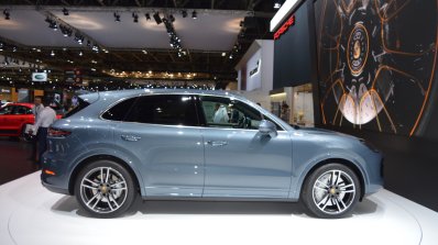 2018 Porsche Cayenne Turbo right side at 2017 Dubai Motor Show