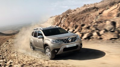 2018 Renault Duster front three quarters