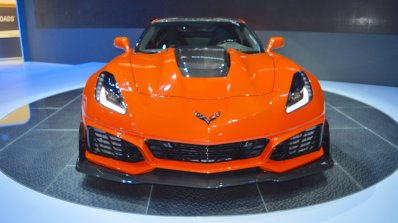 2019 Chevrolet Corvette ZR1 front at 2017 Dubai Motor Show