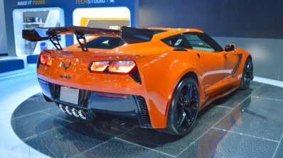 2019 Chevrolet Corvette ZR1 rear three quarters right side at 2017 Dubai Motor Show