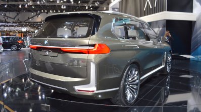 BMW Concept X7 iPerformance rear three quarters right side at 2017 Dubai Motor Show