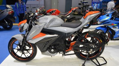 Customised Suzuki GSX-S150 left side at 2017 Thai Motor Show