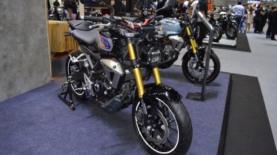 Honda CB150R ExMotion HRC edition front right quarter at 2017 Thai Motor Expo