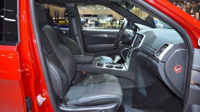Jeep Grand Cherokee Trackhawk front seats right side view at 2017 Dubai Motor Show
