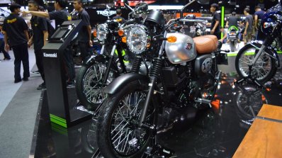 Kawasaki W175 SE front left quarter at 2017 Thai Motor Expo
