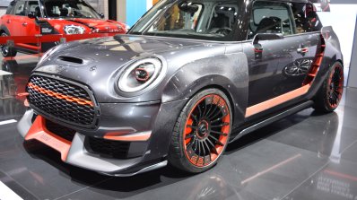 MINI John Cooper Works GP Concept front three quarters at 2017 Dubai Motor Show