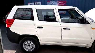 Mahindra TUV300 Plus side