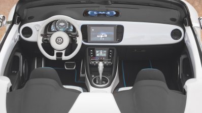 Volkswagen Studie E-Bugster interior live image