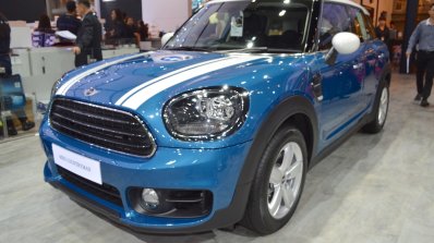 2017 MINI Countryman front three quarters at 2017 Thai Motor Expo