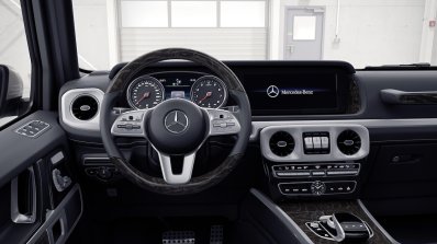 2018 Mercedes G-Class dashboard driver side