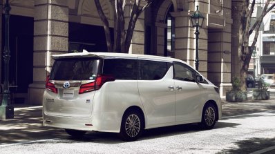 2018 Toyota Alphard (facelift) rear three quarters right side