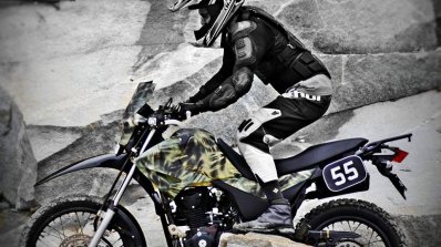 Hero Impulse XRE160 by Motorcraft left side action