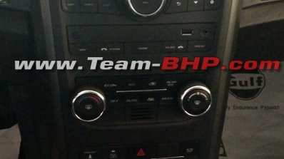 Mahindra XUV500 petrol centre console