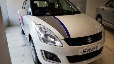 Maruti Swift Limited Edition front three quarters right side